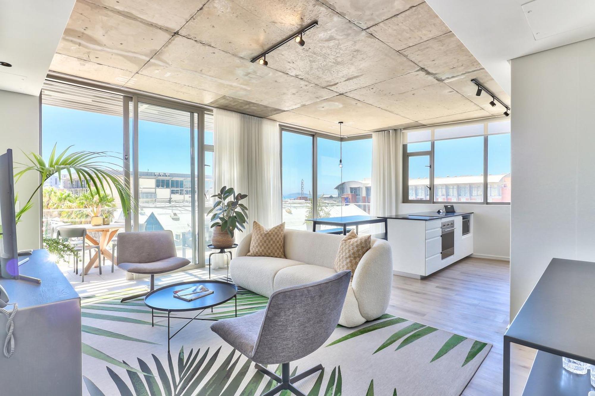 The Quarter Apartment *